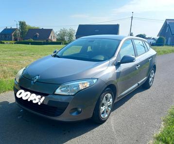 Renault Megane 1.5 dci Euro 5 d'année 2011 édition Tomtom, Autos, Euro 5, Achat, 5 portes, Particulier