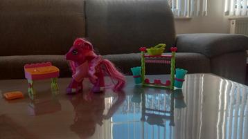 My little pony op school beschikbaar voor biedingen