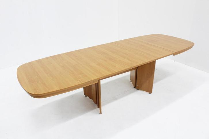 Vintage grote ovalen uitschuifbare eettafel tafel, Antiek en Kunst, Antiek | Meubels | Tafels, Ophalen