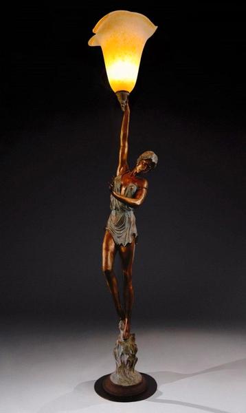 Unieke grote bronzen lamp ' dame ', Enlèvement