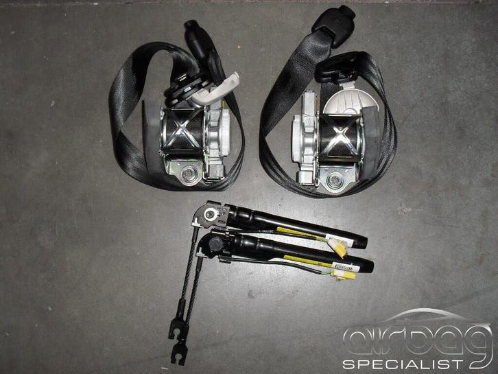 Fiat 500 Gordelspanner set 2008 - 2015, Auto-onderdelen, Interieur en Bekleding, Fiat, Gebruikt, Ophalen of Verzenden