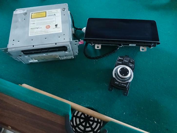 Complete GPS-kit BMW serie 1 2 3 4 groot scherm 8.8 d origin, Auto diversen, Autoradio's, Zo goed als nieuw, Ophalen of Verzenden