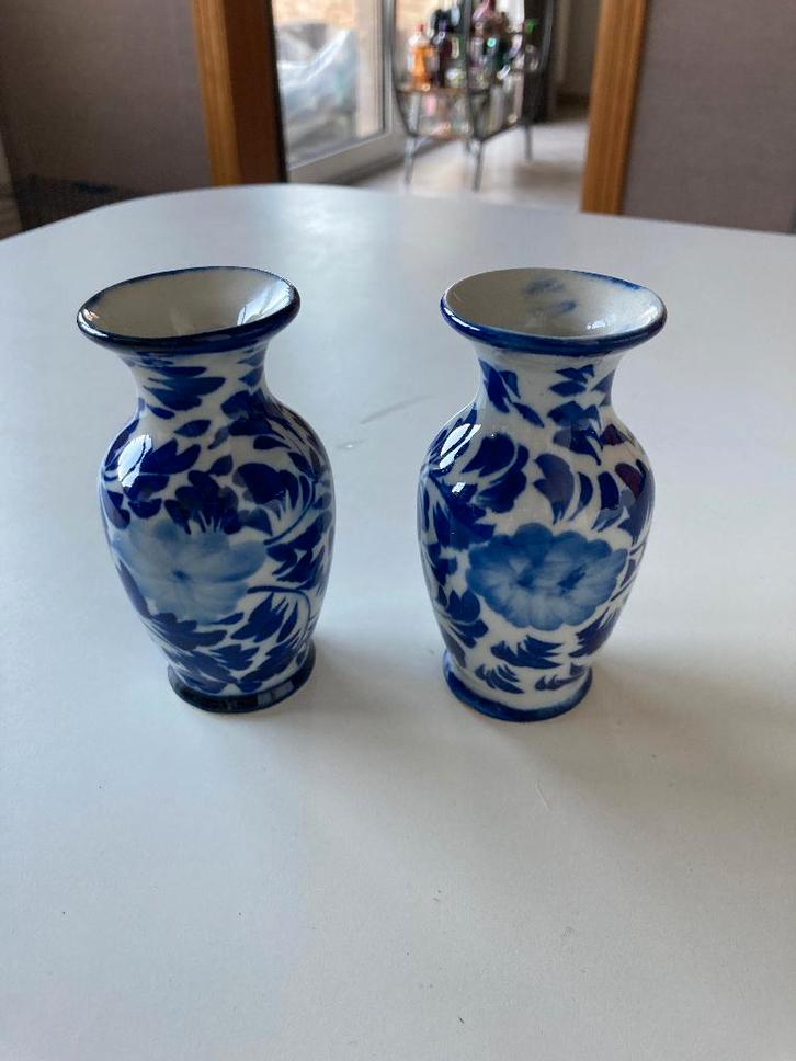 Delfts blauwe vaasjes - 2 stuks, Antiek en Kunst, Antiek | Keramiek en Aardewerk, Ophalen of Verzenden