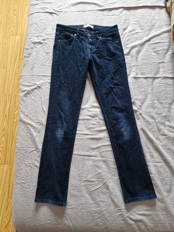 Pantalon 10 12 ans velours beschikbaar voor biedingen