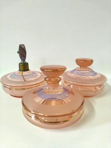 Vintage Bohemian glas toilettafelset beschikbaar voor biedingen