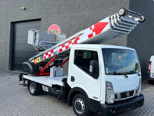 Nissan Cabstar Horyong 25 M, Autos, Camionnettes & Utilitaires, Entreprise, Nissan, Diesel, Boîte manuelle, Occasion, TVA déductible