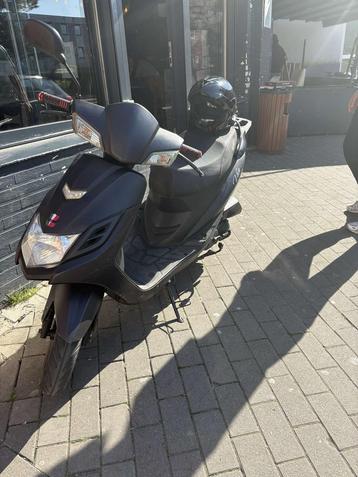 A klasse scooter  beschikbaar voor biedingen