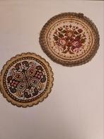 Tafelnapjes : rond ( 2 stuks ), Enlèvement ou Envoi, Comme neuf, Autour de