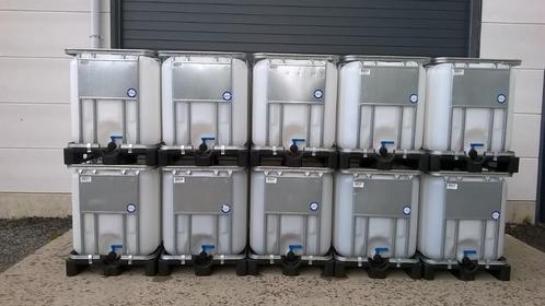 Cuves IBC 640 litres occasion rénovée, Tuin en Terras, Regentonnen, Gebruikt, Kunststof, 150 liter of meer, Met kraantje, Ophalen of Verzenden