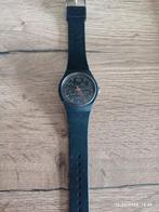 Montre Superdry noire, Bijoux, Sacs & Beauté, Montre-bracelet, Autres marques, Enlèvement ou Envoi, Comme neuf