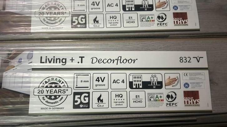 Kwaliteits laminaat 32 m2 nieuw in verpakking, Doe-het-zelf en Bouw, Vloerdelen en Plavuizen, Nieuw, Laminaat, 10 m² of meer, Ophalen