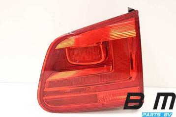 Achterlicht in klep links (bestuurderskant) VW Tiguan 5N beschikbaar voor biedingen