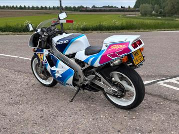Suzuki rgv 250  beschikbaar voor biedingen