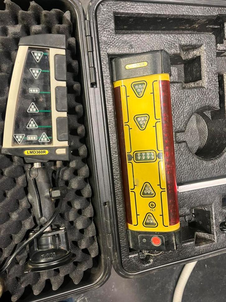 Leica machineontvanger + scherm, Zakelijke goederen, Machines en Bouw | Kranen en Graafmachines, Graafmachine, Ophalen