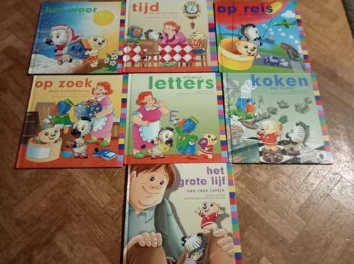 6 delen van de serie jonge gezinnen kleuterboeken, Livres, Livres pour enfants | 4 ans et plus, Utilisé, Enlèvement ou Envoi