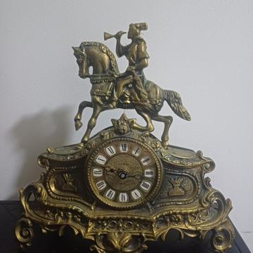 Klok art brass beschikbaar voor biedingen