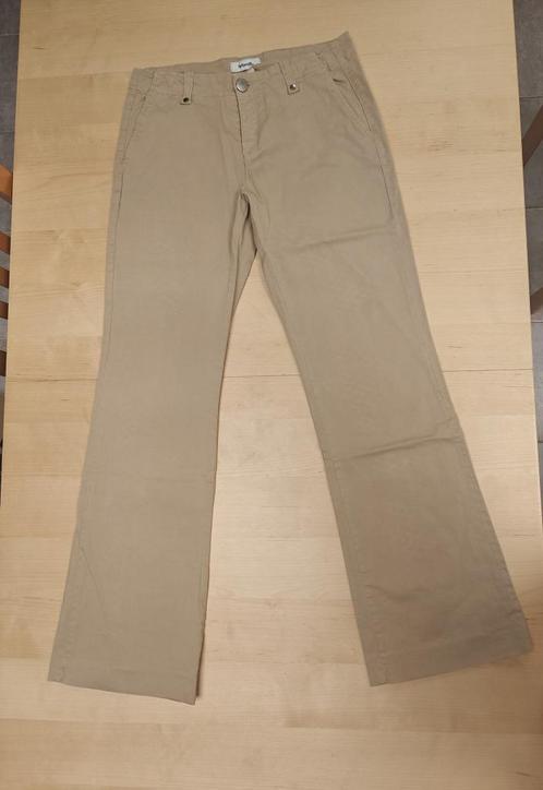 Beige broek maat 38, Kleding | Dames, Broeken en Pantalons, Zo goed als nieuw, Maat 38/40 (M), Beige, Lang, Ophalen of Verzenden