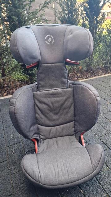 Autostoel maxi cosi rodifix  beschikbaar voor biedingen