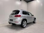 Volkswagen Tiguan 2.0 Benzine Autom. - R Line - GPS - Topst, Elektrische ramen, 199 g/km, Zwart, 4 cilinders