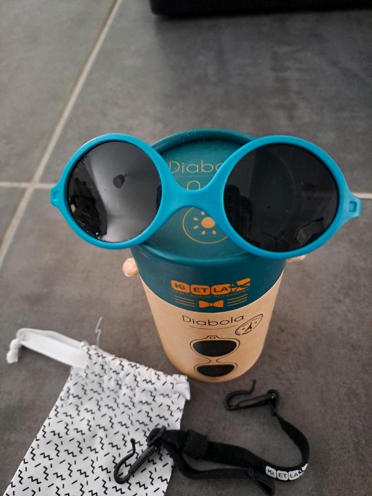 Zonnebril baby Ki et la diabola, Enfants & Bébés, Accessoires de mode pour bébé, Enlèvement