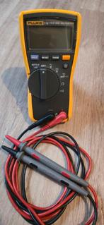 Multimeter fluke 114, Doe-het-zelf en Bouw, Meetapparatuur, Ophalen of Verzenden, Multimeter