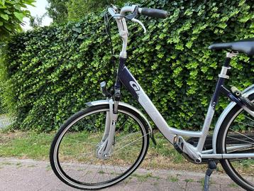 Vélo géant pour femmes 28 pouces, hauteur du cadre 50 cm,, Vitesses, Enlèvement ou Envoi, Giant, Utilisé