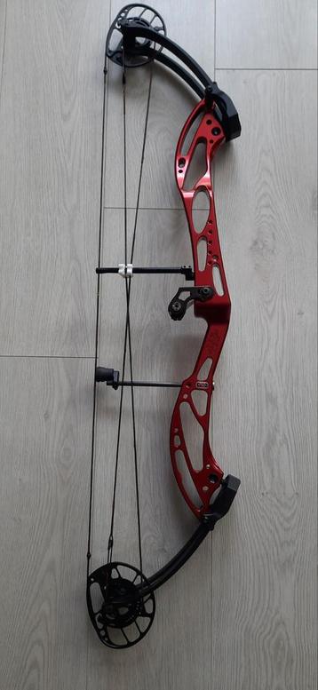 Pse Supra Focus 37'' Donker rood 40/50 pond rechtshandig beschikbaar voor biedingen