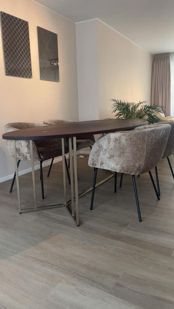 Table à manger ovale, Maison & Meubles, Tables | Tables à manger, Comme neuf, Enlèvement