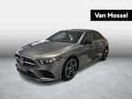 Mercedes-Benz 180 Limousine AMG LINE A-Klasse + NIGHTPAKKET, Auto's, Mercedes-Benz, Gebruikt, Euro 6, 4 cilinders, 136 pk
