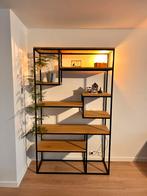Metalen boekenrek met massief houten legplank, Huis en Inrichting, Ophalen, Zo goed als nieuw