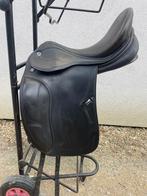 Te koop: Prestige Optimax dressuurzadel, Hobby en Vrije tijd, Overige Hobby en Vrije tijd, Ophalen, Zo goed als nieuw