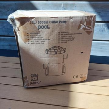 NIEUWE zwembadpomp 1136L beschikbaar voor biedingen