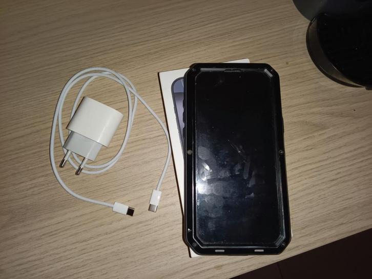 iPhone 16 pro max pour échange, Télécoms, Téléphonie mobile | Apple iPhone, Comme neuf, 256 GB, Sans abonnement, Sans simlock