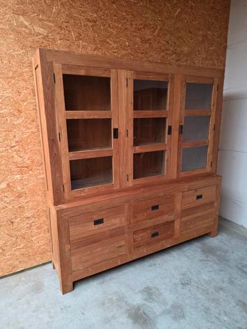Mooie massief teakhouten  buffetkast/vitrinekast 212cm beschikbaar voor biedingen