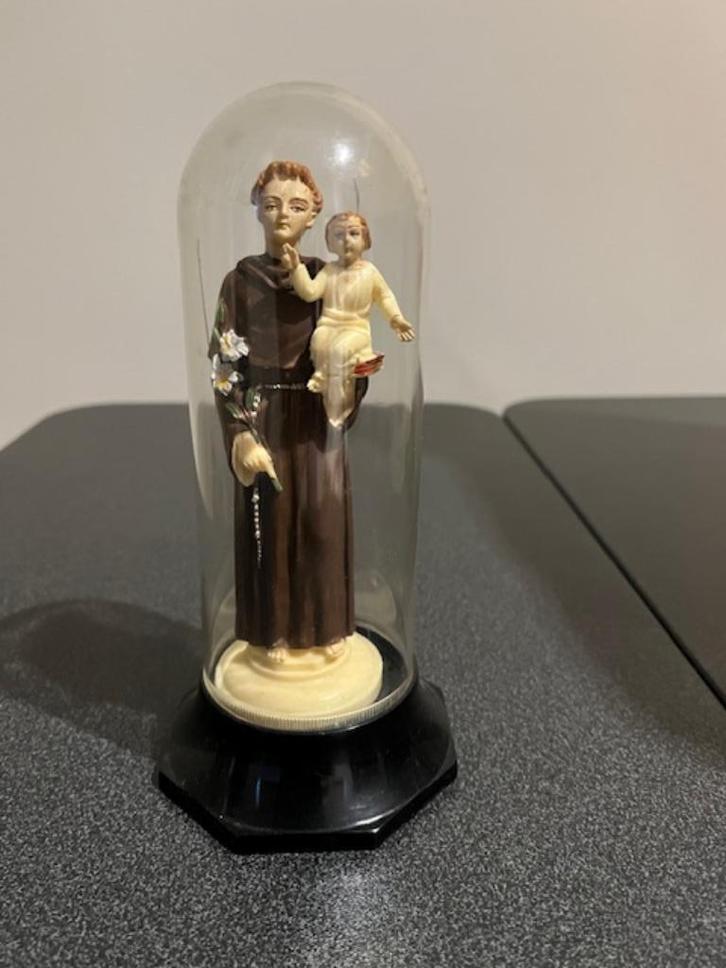 St Antonius in kunststof stolpje, Antiek en Kunst, Antiek | Religieuze voorwerpen, Ophalen of Verzenden