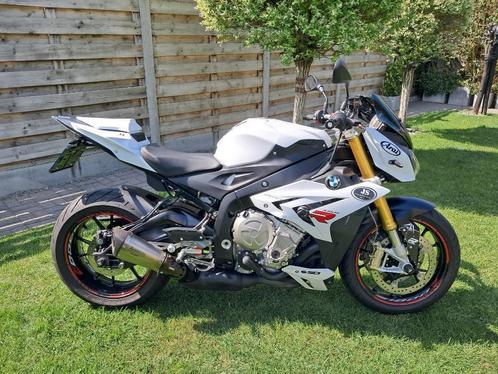 BMW S1000R met slechts 10.700km., Motoren, Motoren | BMW, Particulier, Naked bike, 4 cilinders, ABS, Electronisch instelbare dempers