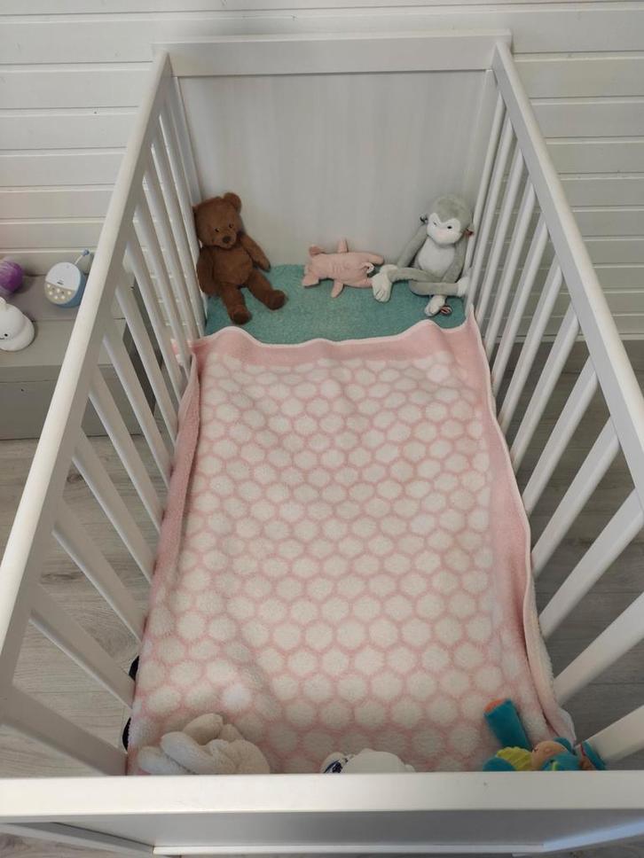 Babybed Sundvik, Kinderen en Baby's, Babywiegjes en Ledikanten, Gebruikt, Ledikant, Ophalen