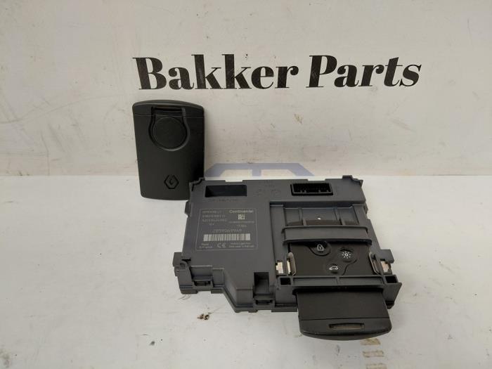 Kontaktslot + Sleutel van een Renault Clio, Auto-onderdelen, Overige Auto-onderdelen, Renault, Gebruikt, 3 maanden garantie