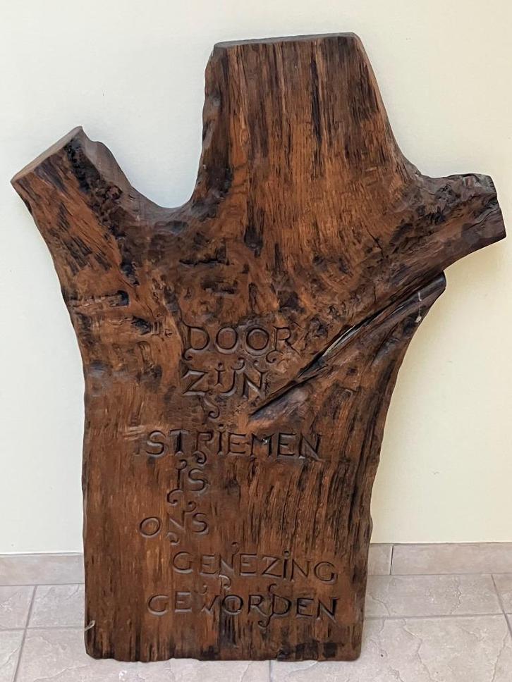 Spreuk 'Door zijn striemen...', Huis en Inrichting, Woonaccessoires | Tekstborden en Spreuken, Zo goed als nieuw, Ophalen