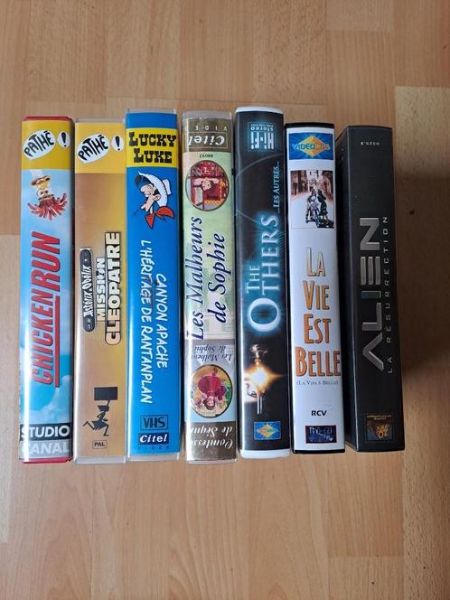 DVD Lot de 7 Films : Astérix, Lucky Luke, Alien etc..., CD & DVD, DVD | Enfants & Jeunesse, Comme neuf, Enlèvement ou Envoi