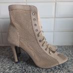 Hakken (beige), Kleding | Dames, Beige, Nieuw, Dansschoenen, Ophalen of Verzenden