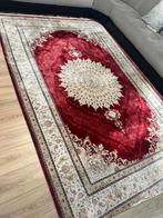 Zijde tapijten, Ophalen, Zo goed als nieuw