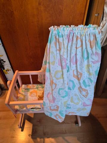 Vintage kinderwieg (speelgoed) beschikbaar voor biedingen