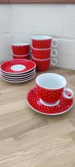 6 koffietasjes met onderzetbordjes, Ophalen, Zo goed als nieuw