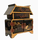 Mini-armoire japonaise avec décorations dorées., Enlèvement ou Envoi