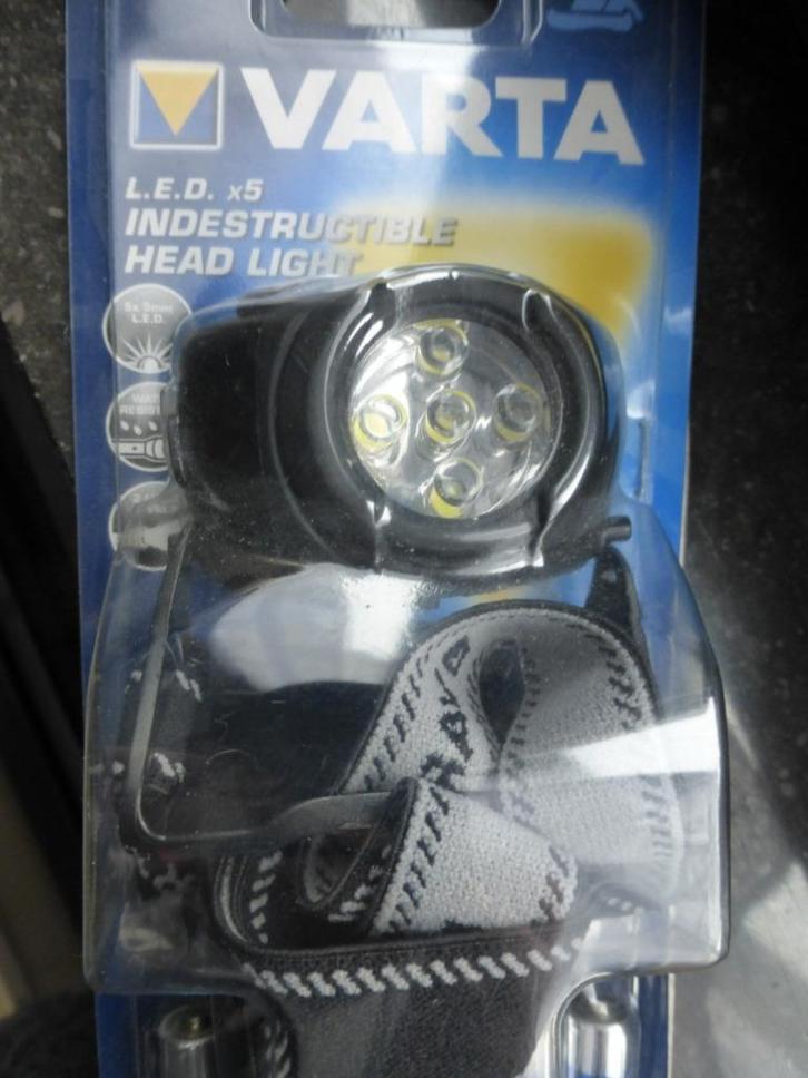 NIEUW VARTA koplamp €15,00, Sport en Fitness, Loopsport en Atletiek, Nieuw, Ophalen of Verzenden