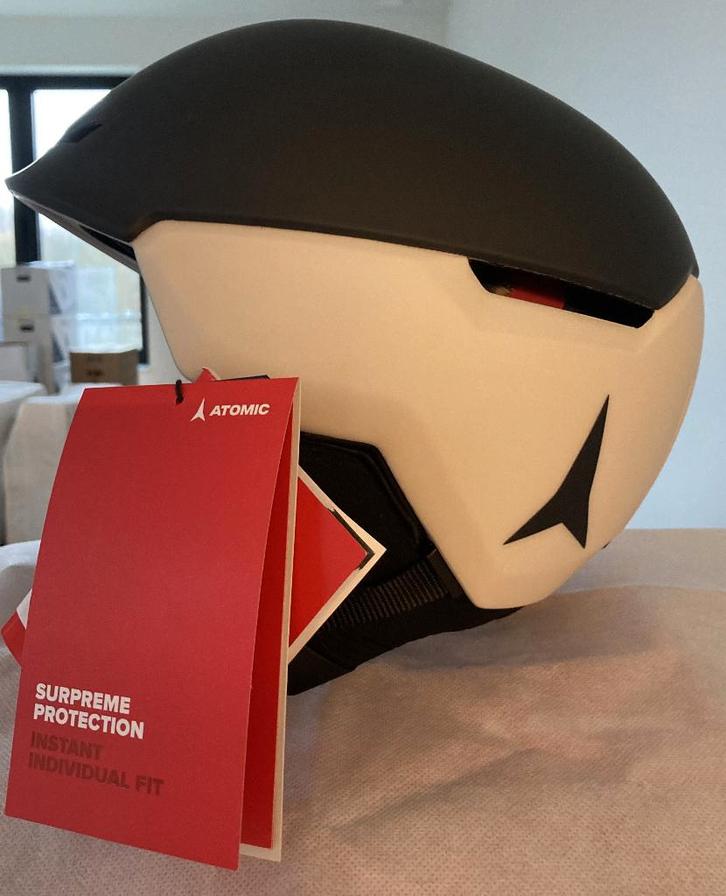 Atomic Revent +LF (Ski- Snowboardhelm) seizoen '25/'26, Sports & Fitness, Snowboard, Neuf, Casque ou Protection, Enlèvement