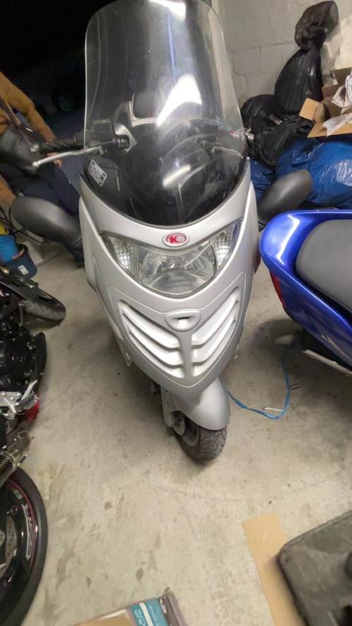 Kymco grand dink 125cc a1, Fietsen en Brommers, Scooters | Piaggio, Zo goed als nieuw, Ophalen