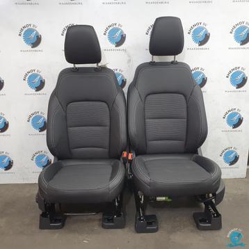 Kuga nieuw model 2023  half leder interieur  beschikbaar voor biedingen
