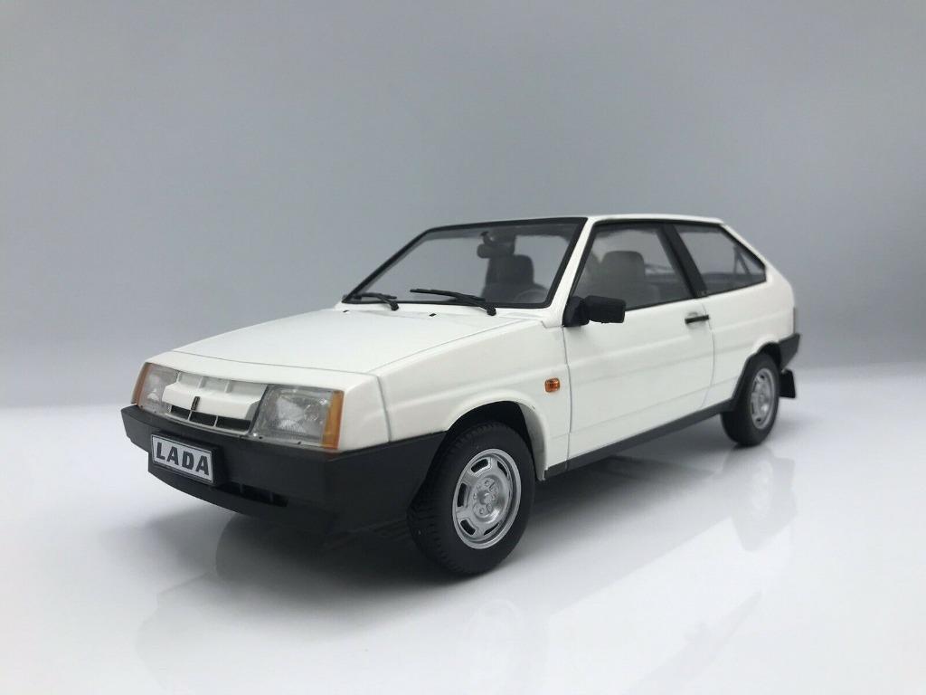 1:18 KK-Scale Lada Samara 1984 VAZ-2108 wit 1v250, Ophalen of Verzenden, Zo goed als nieuw, Auto